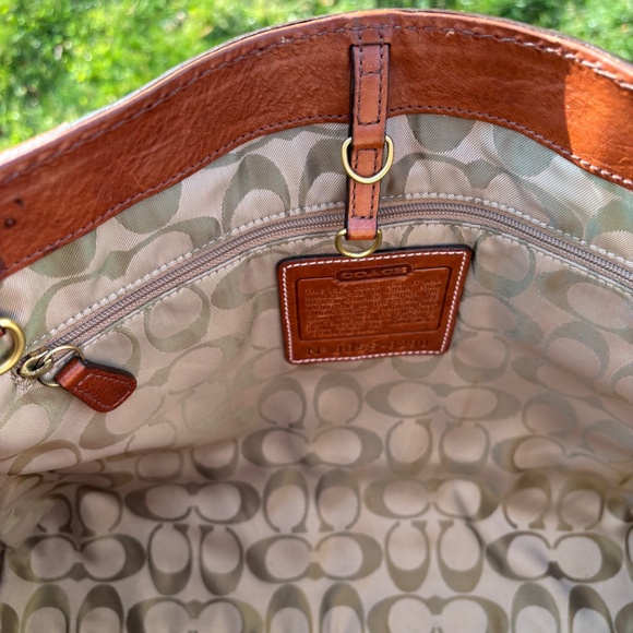 Vintage Coach Hamptons Satchel, Limited Edition in Whiskey Brown Style 9290 - Picture 8 of 17